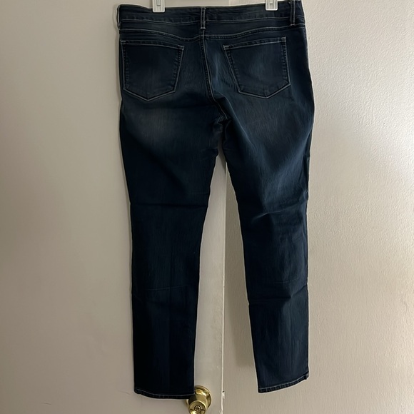 Refuge Skin Tight Leggings - Picture 2 of 11